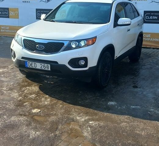Белый Киа Соренто, объемом двигателя 0 л и пробегом 238 тыс. км за 7150 $, фото 1 на Automoto.ua