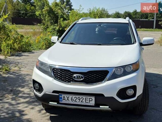 Белый Киа Соренто, объемом двигателя 2.2 л и пробегом 227 тыс. км за 14000 $, фото 1 на Automoto.ua