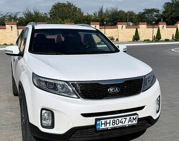 Білий Кіа Соренто, об'ємом двигуна 2 л та пробігом 165 тис. км за 15000 $, фото 1 на Automoto.ua