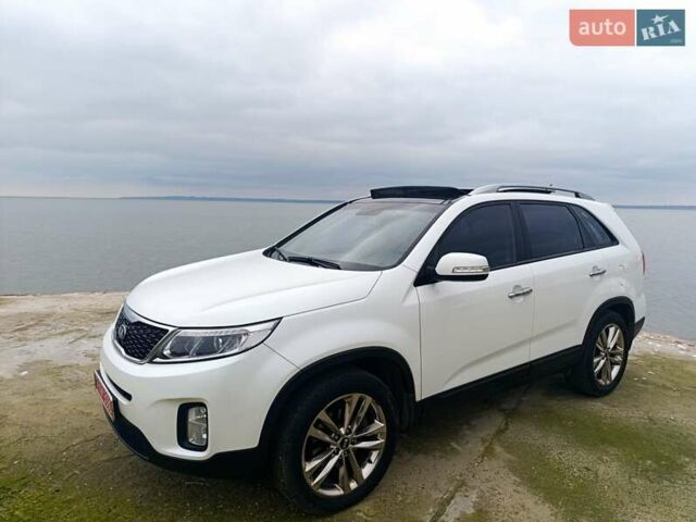 Белый Киа Соренто, объемом двигателя 2 л и пробегом 213 тыс. км за 16800 $, фото 1 на Automoto.ua