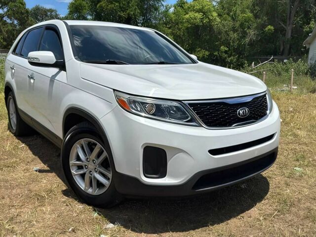 Белый Киа Соренто, объемом двигателя 2.4 л и пробегом 70 тыс. км за 3500 $, фото 1 на Automoto.ua