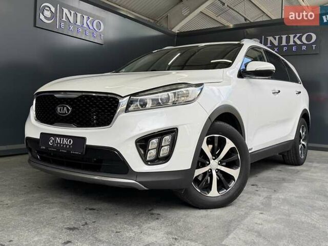 Білий Кіа Соренто, об'ємом двигуна 2 л та пробігом 239 тис. км за 12500 $, фото 1 на Automoto.ua