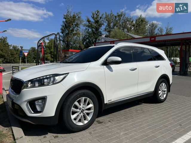 Белый Киа Соренто, объемом двигателя 2.2 л и пробегом 170 тыс. км за 20600 $, фото 1 на Automoto.ua