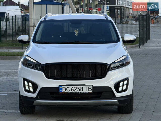 Белый Киа Соренто, объемом двигателя 3.3 л и пробегом 83 тыс. км за 14900 $, фото 1 на Automoto.ua