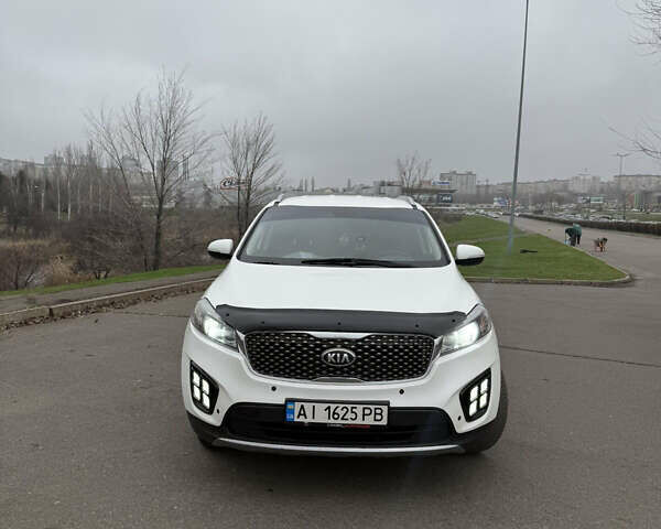Білий Кіа Соренто, об'ємом двигуна 2 л та пробігом 246 тис. км за 18500 $, фото 1 на Automoto.ua