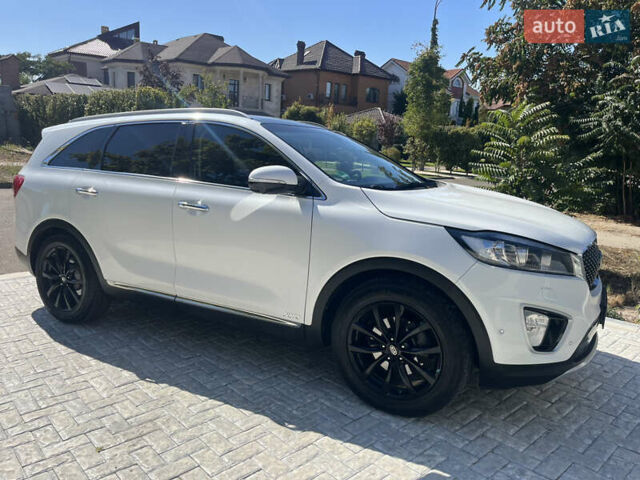 Белый Киа Соренто, объемом двигателя 2.2 л и пробегом 165 тыс. км за 21000 $, фото 1 на Automoto.ua