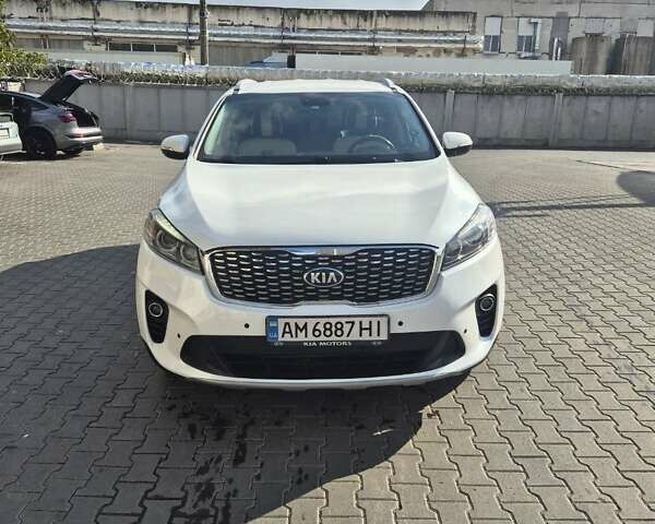 Белый Киа Соренто, объемом двигателя 2.4 л и пробегом 85 тыс. км за 18200 $, фото 1 на Automoto.ua