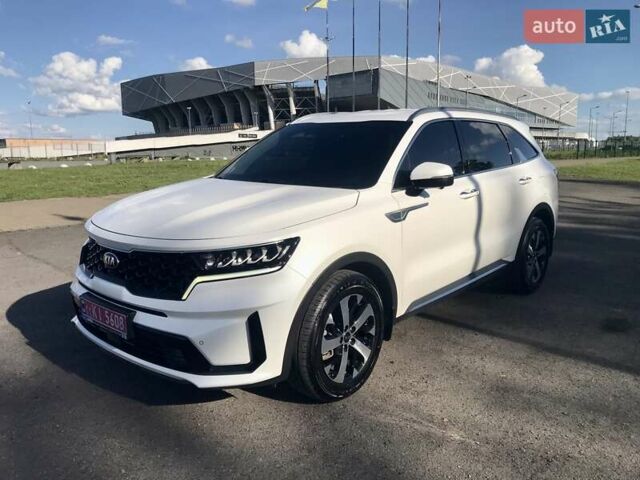 Белый Киа Соренто, объемом двигателя 2.15 л и пробегом 173 тыс. км за 31900 $, фото 1 на Automoto.ua