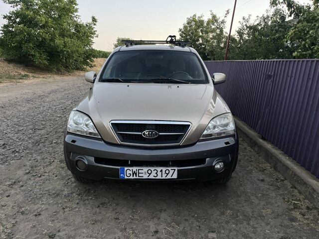 Бежевый Киа Соренто, объемом двигателя 0 л и пробегом 111 тыс. км за 4000 $, фото 1 на Automoto.ua