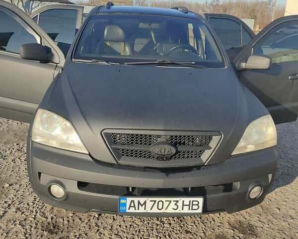 Черный Киа Соренто, объемом двигателя 2.5 л и пробегом 344 тыс. км за 5200 $, фото 1 на Automoto.ua