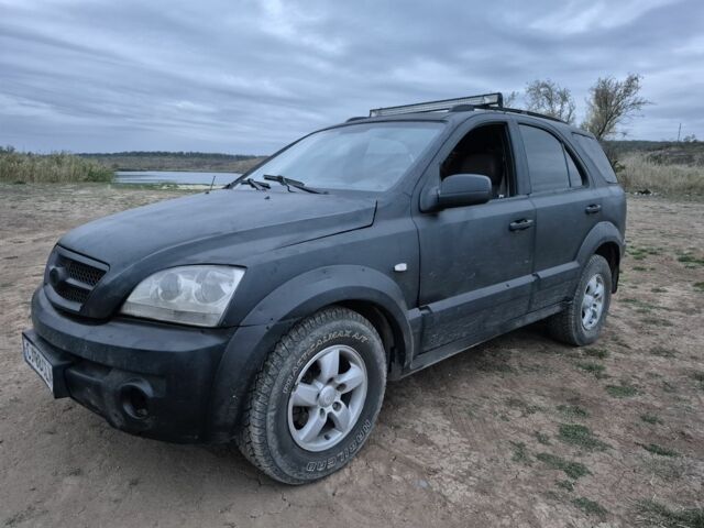 Черный Киа Соренто, объемом двигателя 2.5 л и пробегом 300 тыс. км за 3299 $, фото 1 на Automoto.ua