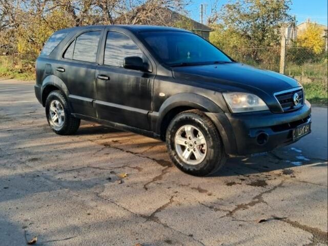 Черный Киа Соренто, объемом двигателя 2.5 л и пробегом 315 тыс. км за 3523 $, фото 1 на Automoto.ua