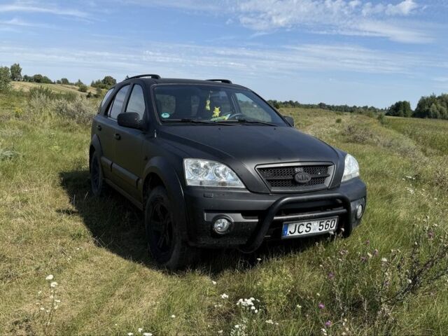 Чорний Кіа Соренто, об'ємом двигуна 2.5 л та пробігом 320 тис. км за 3700 $, фото 1 на Automoto.ua