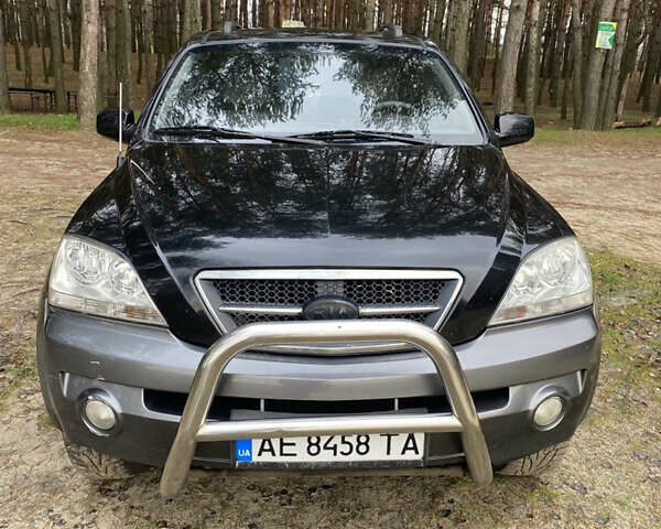 Черный Киа Соренто, объемом двигателя 2.4 л и пробегом 267 тыс. км за 7000 $, фото 1 на Automoto.ua