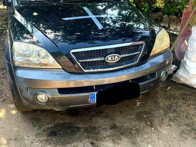 Чорний Кіа Соренто, об'ємом двигуна 2.5 л та пробігом 302 тис. км за 3580 $, фото 1 на Automoto.ua