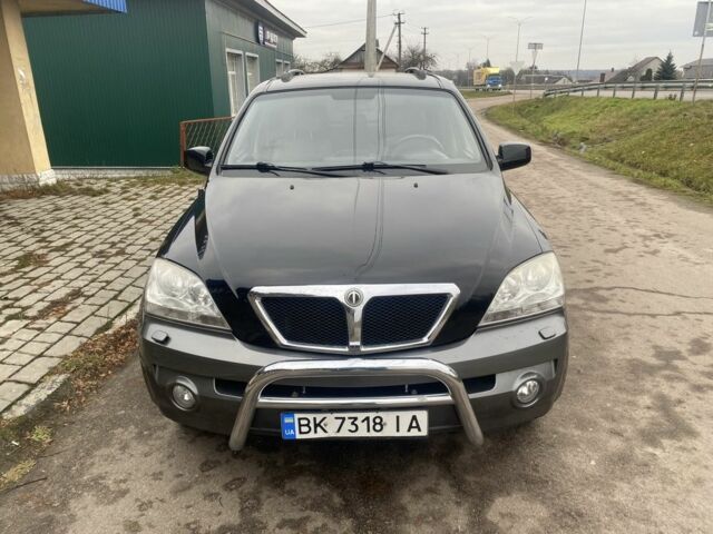 Черный Киа Соренто, объемом двигателя 2.5 л и пробегом 300 тыс. км за 6820 $, фото 1 на Automoto.ua