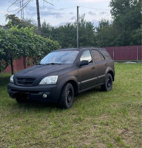 Черный Киа Соренто, объемом двигателя 2.5 л и пробегом 320 тыс. км за 2750 $, фото 1 на Automoto.ua