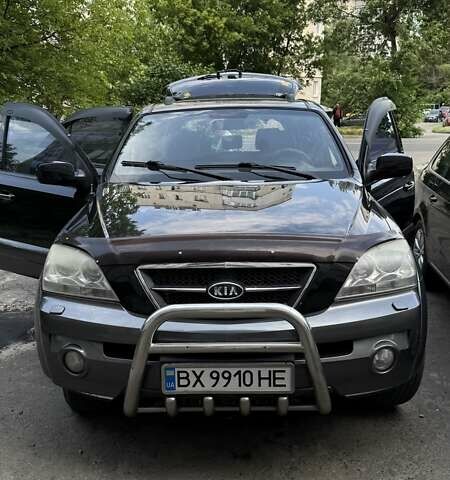 Черный Киа Соренто, объемом двигателя 2.4 л и пробегом 211 тыс. км за 6800 $, фото 1 на Automoto.ua