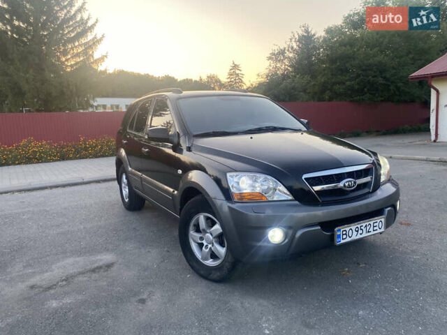 Чорний Кіа Соренто, об'ємом двигуна 2.5 л та пробігом 267 тис. км за 7600 $, фото 1 на Automoto.ua