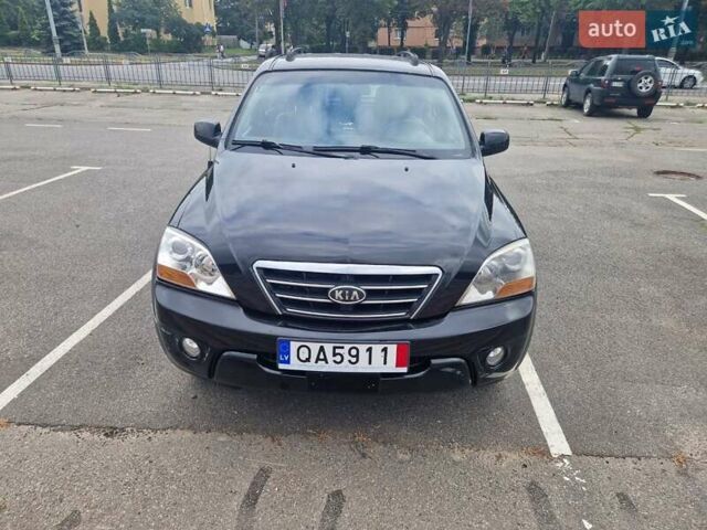 Черный Киа Соренто, объемом двигателя 2.5 л и пробегом 250 тыс. км за 6000 $, фото 1 на Automoto.ua