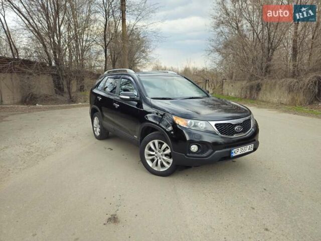 Черный Киа Соренто, объемом двигателя 2.4 л и пробегом 225 тыс. км за 13000 $, фото 1 на Automoto.ua