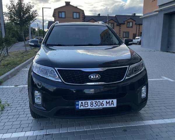 Чорний Кіа Соренто, об'ємом двигуна 2 л та пробігом 215 тис. км за 16350 $, фото 1 на Automoto.ua