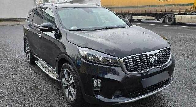 Чорний Кіа Соренто, об'ємом двигуна 2.2 л та пробігом 176 тис. км за 10800 $, фото 1 на Automoto.ua