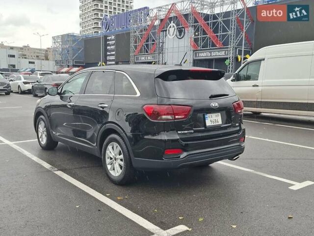 Черный Киа Соренто, объемом двигателя 2.4 л и пробегом 84 тыс. км за 18300 $, фото 1 на Automoto.ua