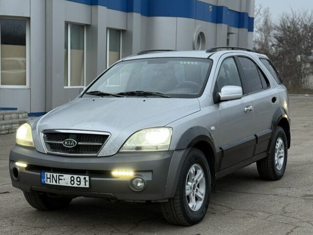Коричневий Кіа Соренто, об'ємом двигуна 2.5 л та пробігом 280 тис. км за 3700 $, фото 1 на Automoto.ua