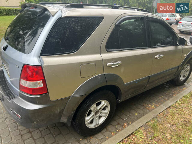 Коричневый Киа Соренто, объемом двигателя 0 л и пробегом 250 тыс. км за 3500 $, фото 1 на Automoto.ua