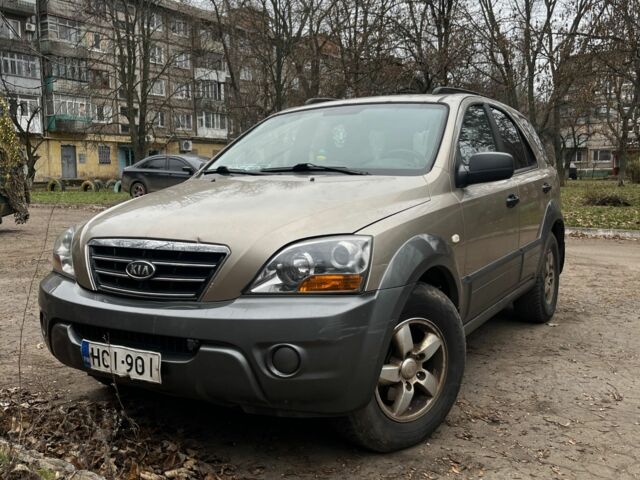 Коричневый Киа Соренто, объемом двигателя 2.5 л и пробегом 419 тыс. км за 3318 $, фото 1 на Automoto.ua