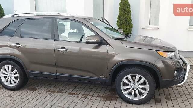 Коричневый Киа Соренто, объемом двигателя 2.2 л и пробегом 291 тыс. км за 12800 $, фото 1 на Automoto.ua