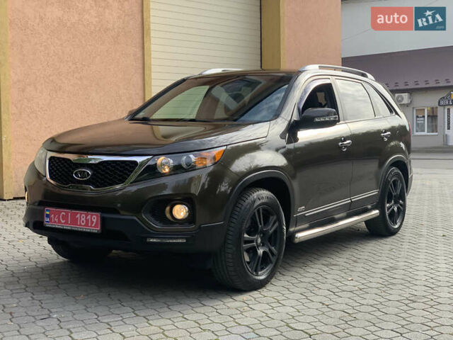 Коричневий Кіа Соренто, об'ємом двигуна 2.2 л та пробігом 227 тис. км за 13900 $, фото 1 на Automoto.ua