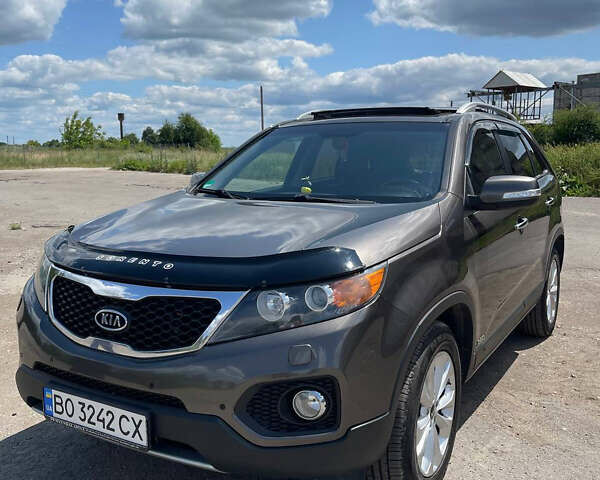 Коричневый Киа Соренто, объемом двигателя 2.2 л и пробегом 260 тыс. км за 13300 $, фото 1 на Automoto.ua