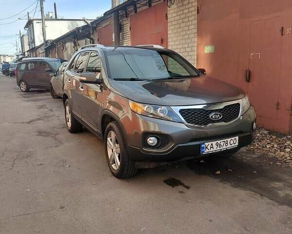 Коричневий Кіа Соренто, об'ємом двигуна 2.4 л та пробігом 242 тис. км за 11500 $, фото 1 на Automoto.ua