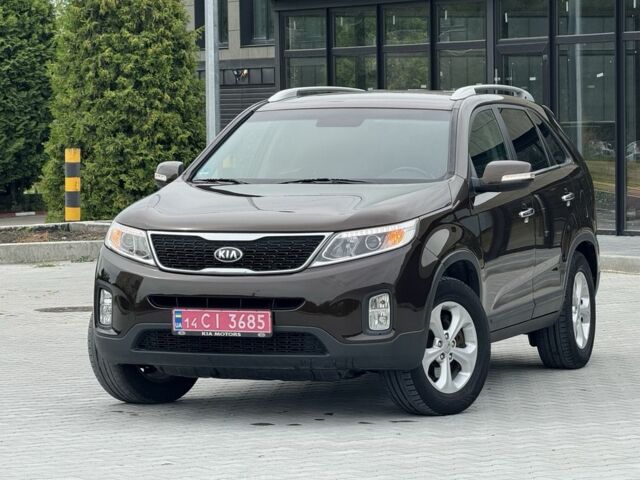 Коричневий Кіа Соренто, об'ємом двигуна 2.2 л та пробігом 200 тис. км за 15900 $, фото 1 на Automoto.ua