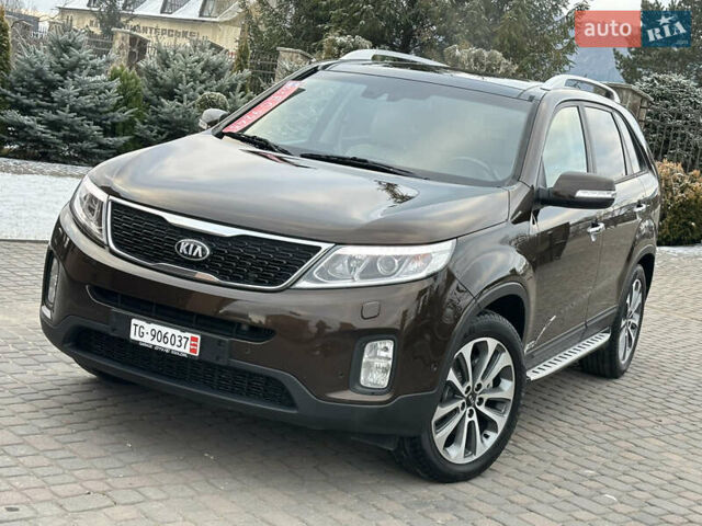 Коричневий Кіа Соренто, об'ємом двигуна 2.2 л та пробігом 198 тис. км за 17750 $, фото 1 на Automoto.ua