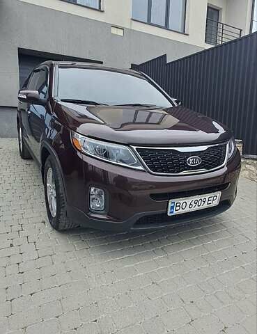 Красный Киа Соренто, объемом двигателя 2.36 л и пробегом 180 тыс. км за 13200 $, фото 1 на Automoto.ua