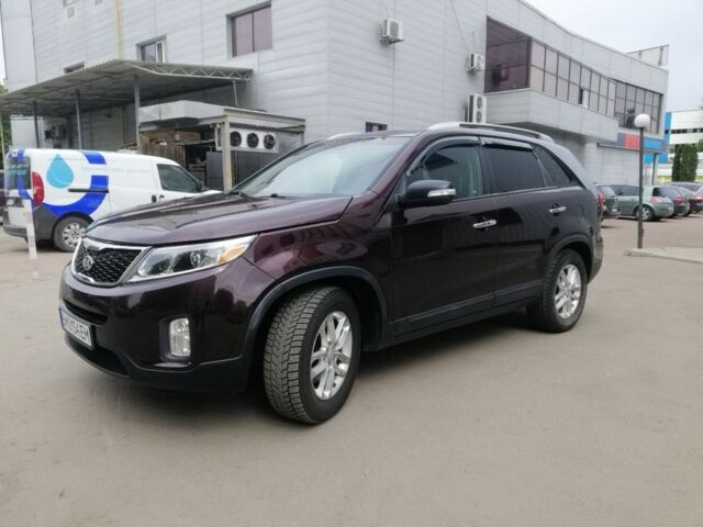 Красный Киа Соренто, объемом двигателя 2.4 л и пробегом 228 тыс. км за 11800 $, фото 1 на Automoto.ua