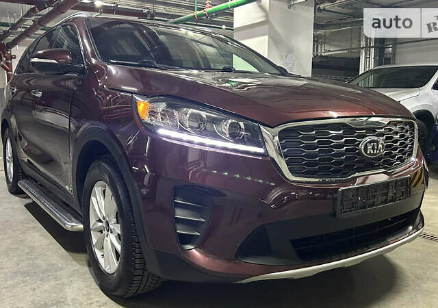 Красный Киа Соренто, объемом двигателя 2.36 л и пробегом 99 тыс. км за 18900 $, фото 1 на Automoto.ua
