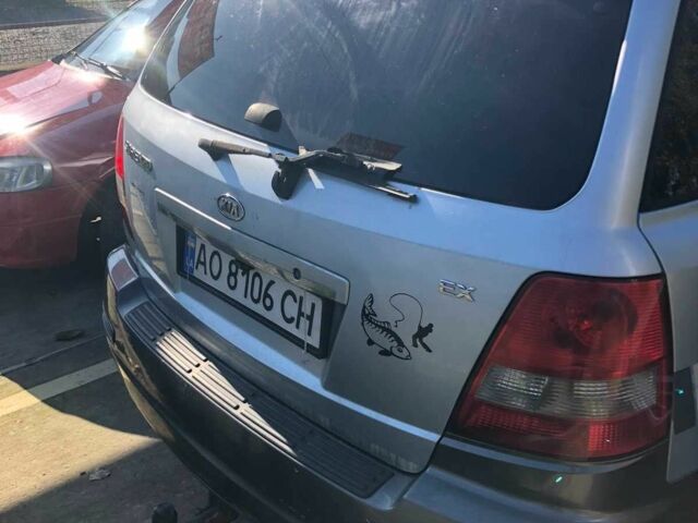 Киа Соренто 2005 в Виноградове на Automoto.ua Киа Соренто, объемом двигателя 2.5 л и пробегом 200 тыс. км за 4600 $, фото 1 на Automoto.ua