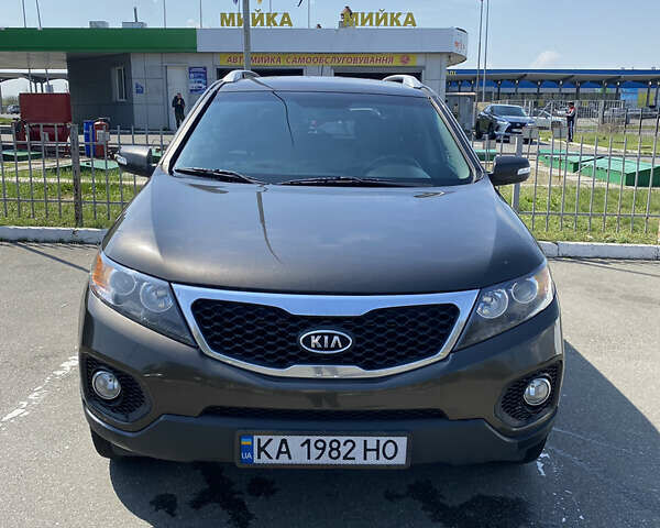 Киа Соренто, объемом двигателя 2.4 л и пробегом 260 тыс. км за 12600 $, фото 1 на Automoto.ua