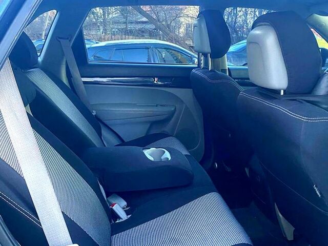 Киа Соренто, объемом двигателя 24 л и пробегом 160 тыс. км за 11500 $, фото 1 на Automoto.ua