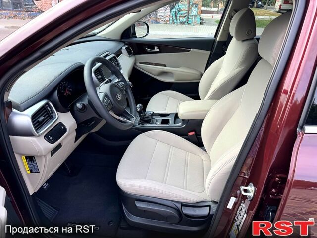 Киа Соренто, объемом двигателя 2.4 л и пробегом 68 тыс. км за 16999 $, фото 1 на Automoto.ua