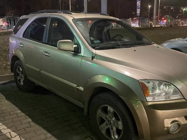 Желтый Киа Соренто, объемом двигателя 3.5 л и пробегом 130 тыс. км за 8000 $, фото 1 на Automoto.ua