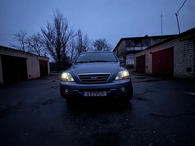 Серый Киа Соренто, объемом двигателя 2.5 л и пробегом 340 тыс. км за 4899 $, фото 1 на Automoto.ua