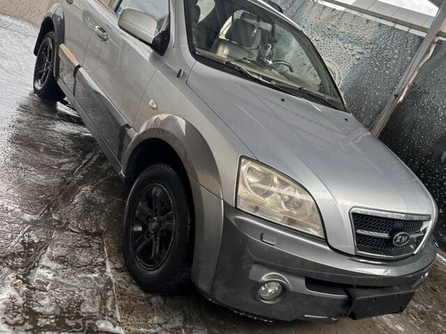 Сірий Кіа Соренто, об'ємом двигуна 2.5 л та пробігом 250 тис. км за 5000 $, фото 1 на Automoto.ua