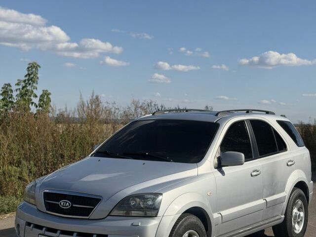 Сірий Кіа Соренто, об'ємом двигуна 2.5 л та пробігом 288 тис. км за 5013 $, фото 1 на Automoto.ua