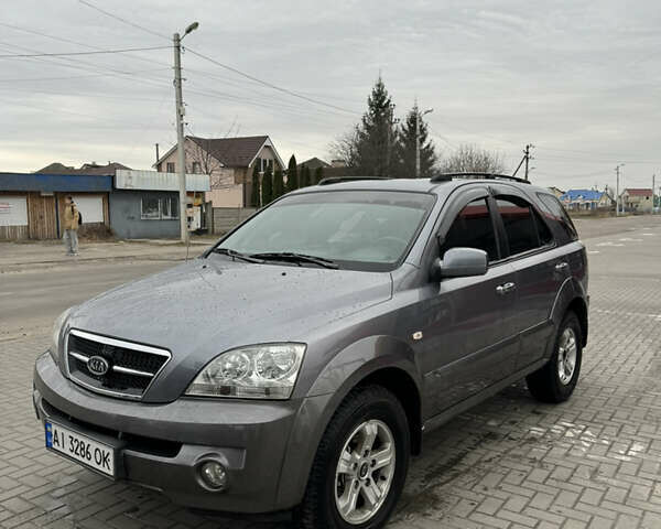 Серый Киа Соренто, объемом двигателя 2.5 л и пробегом 180 тыс. км за 7500 $, фото 1 на Automoto.ua