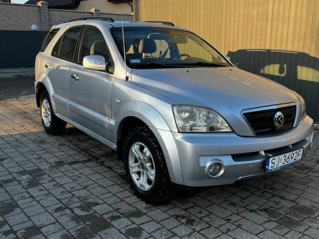 Серый Киа Соренто, объемом двигателя 0 л и пробегом 220 тыс. км за 4950 $, фото 1 на Automoto.ua